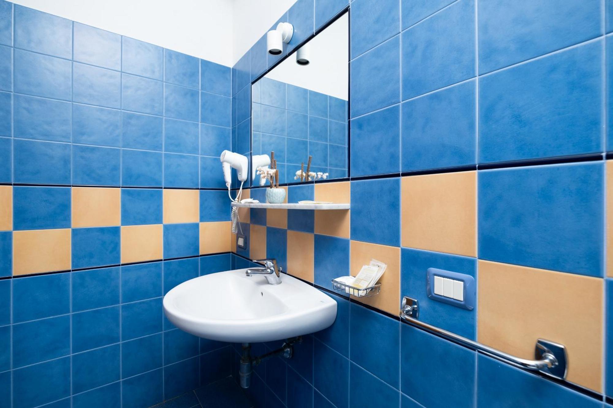 Oasi Azzurra Aparthotel Messina Exteriör bild